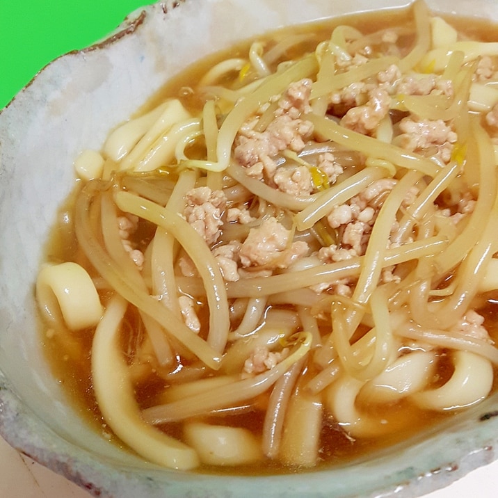 子供が喜ぶ！豚ひき肉ともやしのあんかけうどん♪